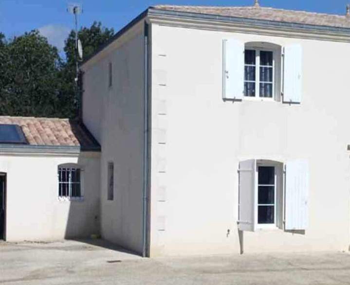 Nettoyage de cour extérieure Poitou Charentes